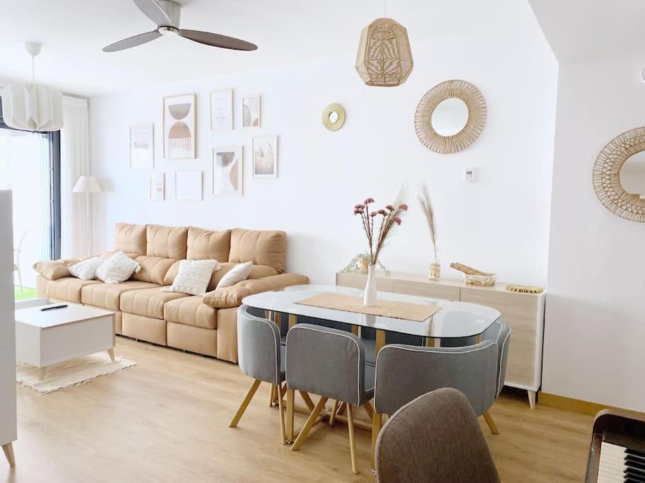 Casa Del Mar Luxury. Primera Linea De Playa อัลเมรีอา ภายนอก รูปภาพ